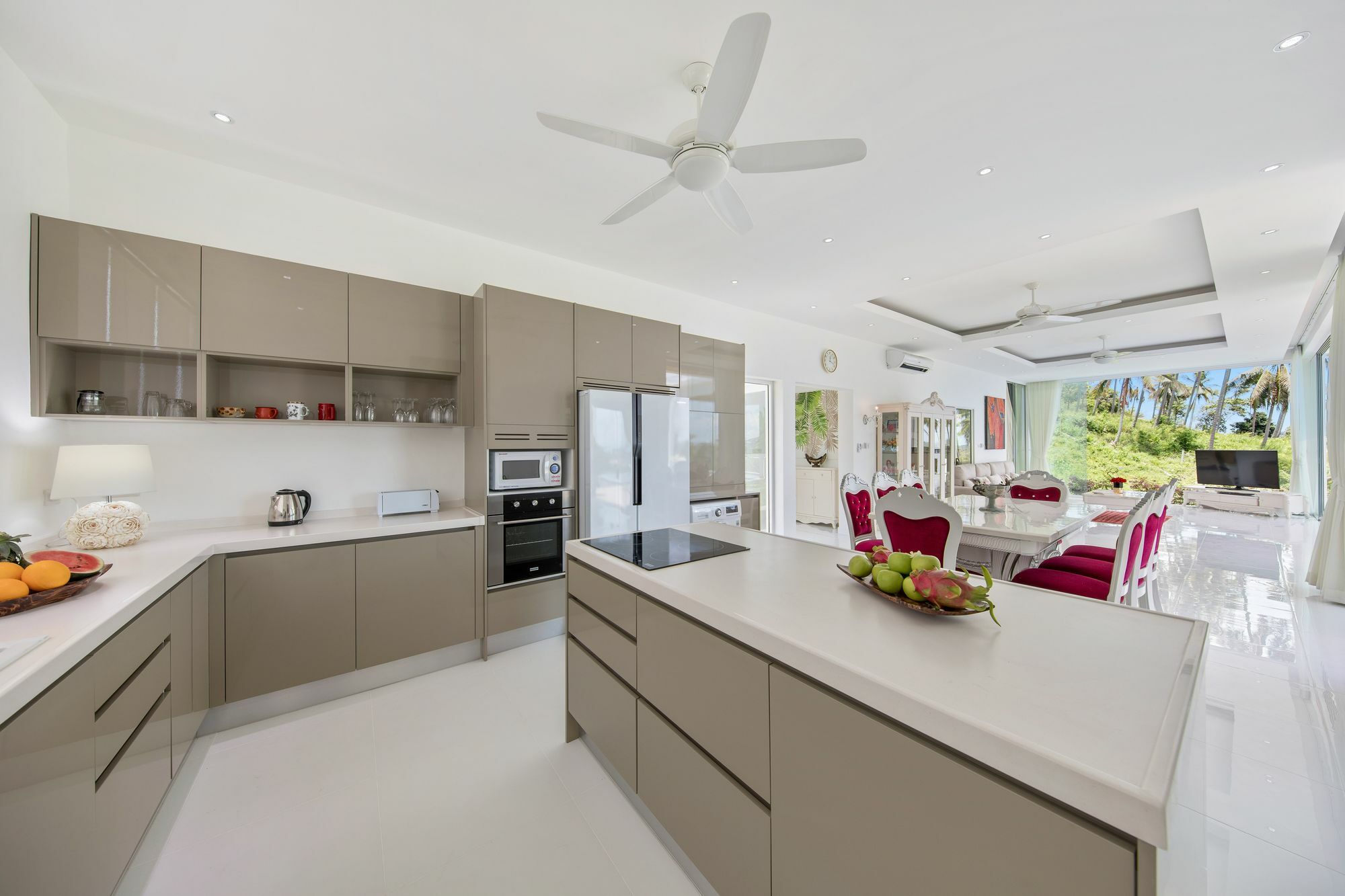 Samui Rainbow Villa *